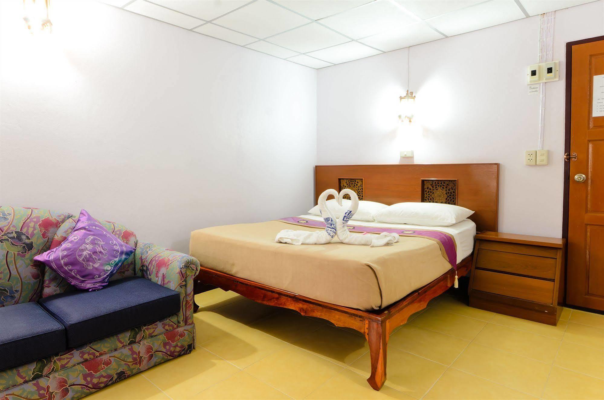 Sananwan Beach B&B Банг-Сапхан-Ной Экстерьер фото